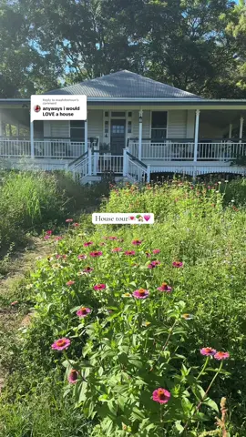 Replying to @maahdeehsun love my home💗💗 #housetour #queenslanderhome #farmcottage #cottagetour #homeinspo 