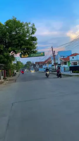 done,kemana lagi nihh? #sunset #lewatberandafyp #estetik #cirebonpride🏴‍☠️ #cirebontiktok #cirebonpride #lewatberanda #capcut #lewatberandakamu #cirebontimur #cirebontimurfypシ #karangwareng 