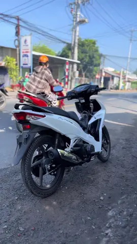 Chưa có rửa 🍀#xuhuong #fuled125i #wave125i_ไฟเลี้ยวบังลม 