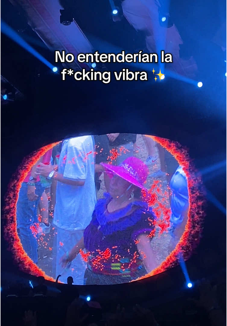 Lo dio todo 🔥 #fyp #paratiiiiiiiiiii #guatemala #fypシ゚ #guate #emf2025 #3ballmty #quierosentietucuerpo #paratii #empiremusicfestival @EmpireMusicFestival @3BALLMTY 