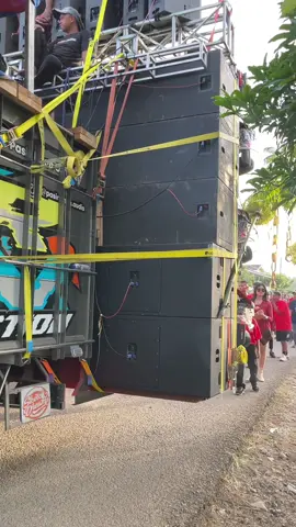 Seng reti mbak e tag en cahh💃🏼 @PASIR INTAN audio @OGGROZZ TEAM @HOREG BALAP OFFICIAL @𝙃𝙊𝙍𝙀𝙂_𝙂𝘼𝙉𝙆 #fyp #horeg #karnavalngagel #pasirintanaudiojawabarat #pati24jam 