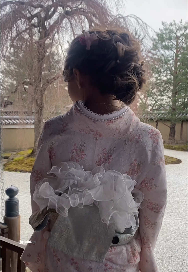 im really like a ghost sometimes... #fypシ #cute #kawaii #cutecore #japan #japantiktok #kawaiiaesthetic #kawaiifashion #nostalgic #jfashion #dollette #livingdoll #doll #sakura #kyoto #fyp #coquette #kimono 