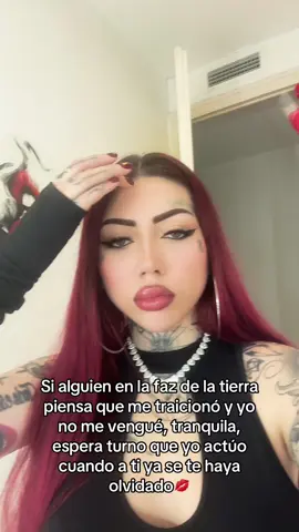 💋