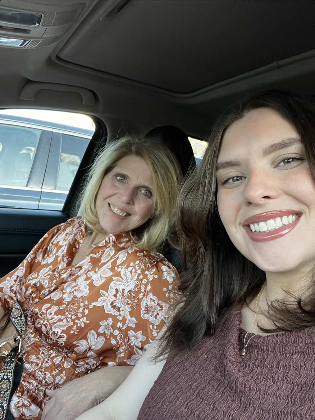 Nothing to see here just two girls, being girls for the first time 💅💖  #positive #relatable #confidence #positivity #friends 