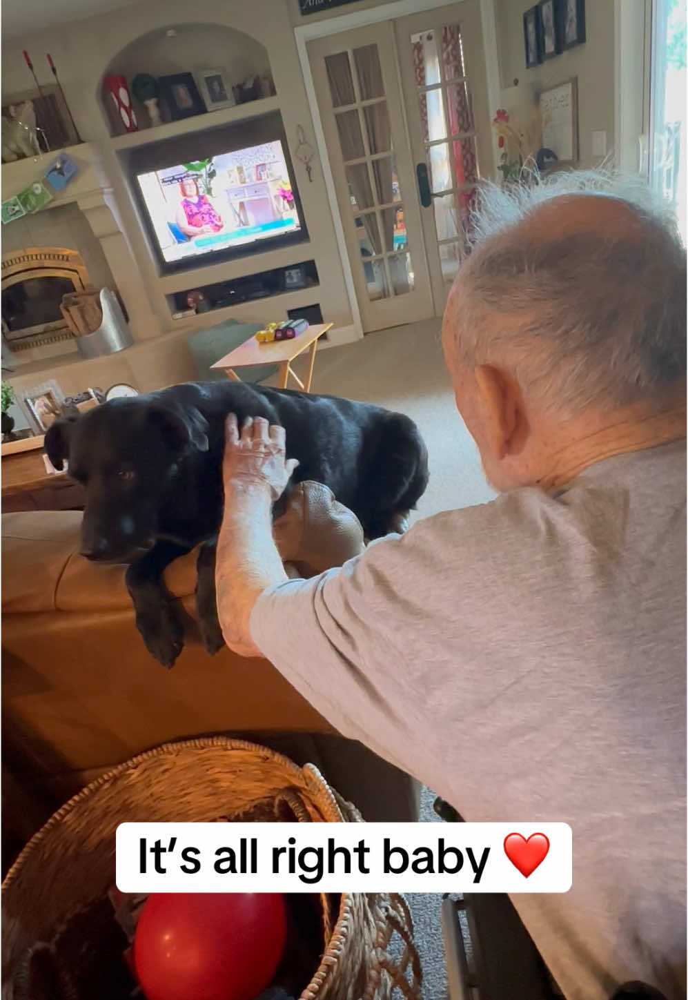Ed giving the baxi love. Happy Sunday! SABMERCH.com Patreon #ed #caregiving #dementia #dementiaawareness #family #Love #fyp #foryoupage #caregiver #memories #funtimes @Dan Salinger @mrsdsalnorcal2 @mrsdsalnorcal4 @Pagesinprogresskristidanielle @mrsdsalnorcal3 