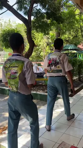 musafir OSIS SMAN 1 Grati, agar teman-teman mengumpulkan bungkus roma sari gandum untuk konser part 2 setelah HUT tahun inii. ditunggu antusiasnyaa sobattt!!!! 🤩🤩#osissman1grati #sepanggung #sman1grati #fyp #newera #xybca #trending #osis [late post (18 November 2024)]