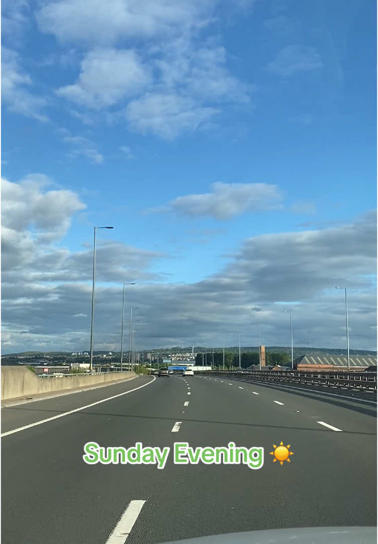 Sunday afternoon vibes 😎☀️ #sunshine #sunday #dinner #delicious #fyp #foryoupage #chill 