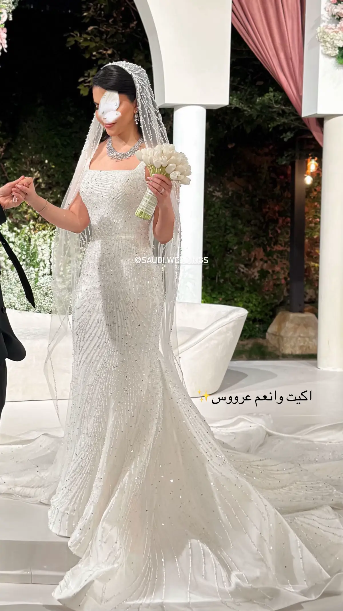 بفستان من تصميم سباركل بوتيك مصوره العروس لطيفة العوفي