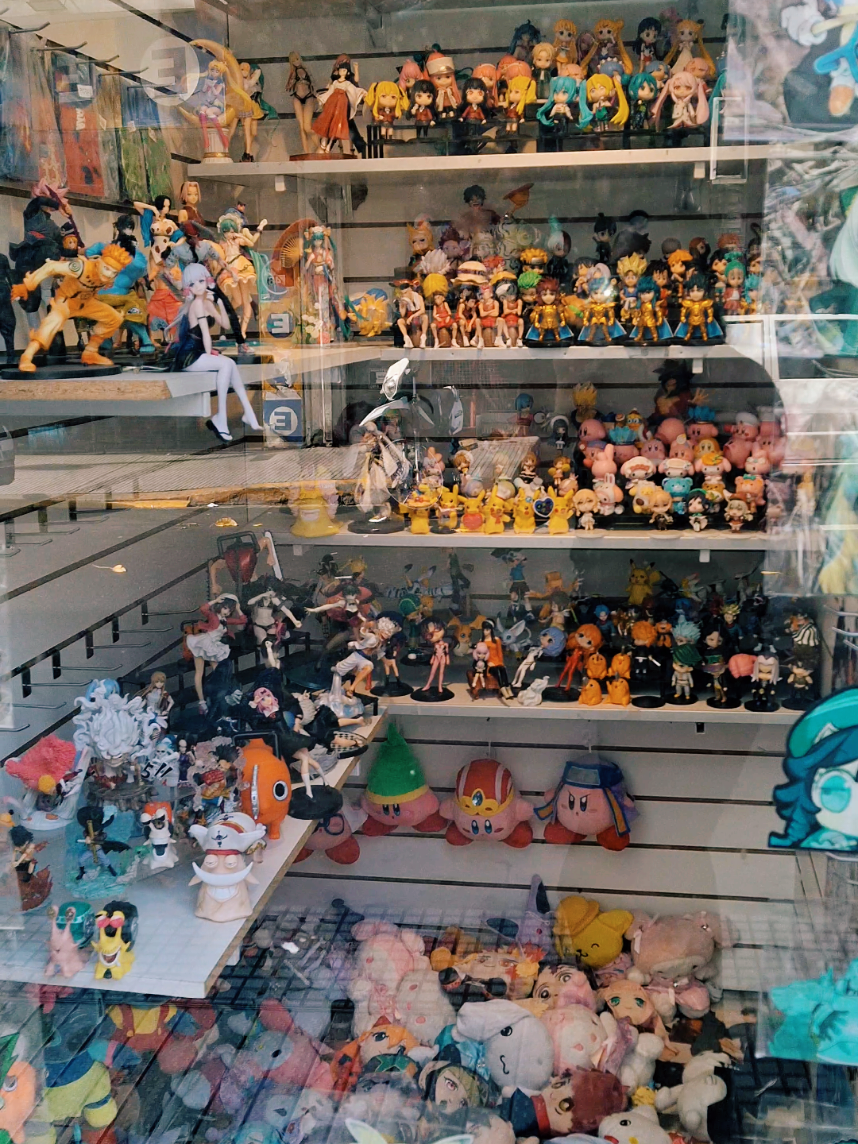Artículos de anime en Once. El lical de llama Yuan y esta en Azcuenaga 343 #anime #articulosdeanimeenonce #comprasenonce 
