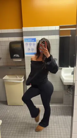 #fyp #boptok #viral_video #viralvideotiktok #baddie #fakebodyy⚠️ #foryoupage #bop #brunette 