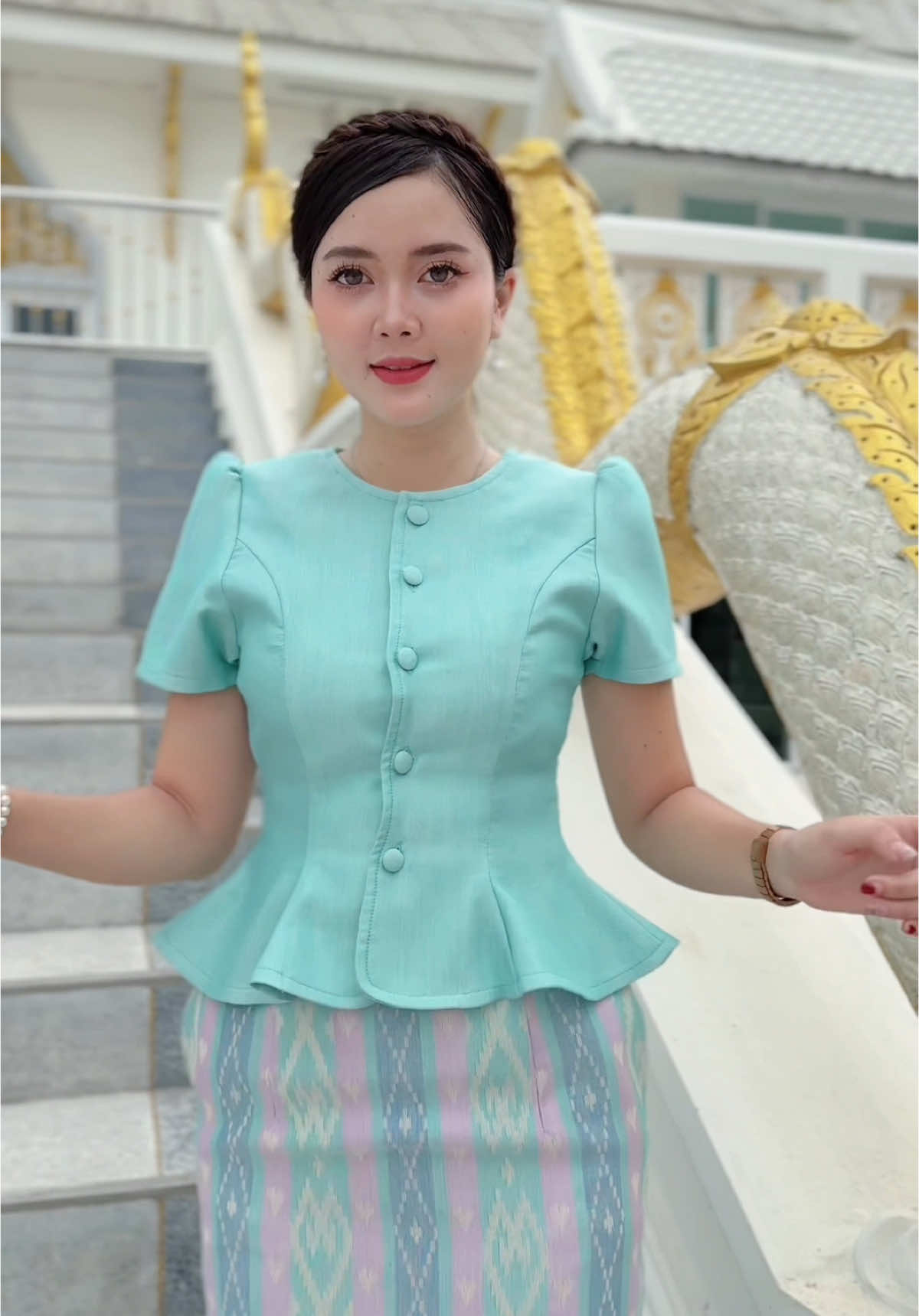 🩷🩵รหัสสินค้า PS03+GO2 ชุดเช็ตกระโปรง+เสื้อ งานผ้าฝ้ายทอ อัดกาวให้ทั้งชุด กระโปรงทรงสอบยาว มีกระเป๋า 2 ข้างใช้งานได้จริง มาพร้อมกับเสื้อสวยๆคัทติ้งเนี๊ยบๆ ผลิตไซส์ S-4XL ราคา 890.- #รับผลิตชุดผ้าไทย #แบรนด์preeya #ผ้าไทยใครใส่ก็สวย #งานถ่ายจากสินค้าจริงทุกตัว 