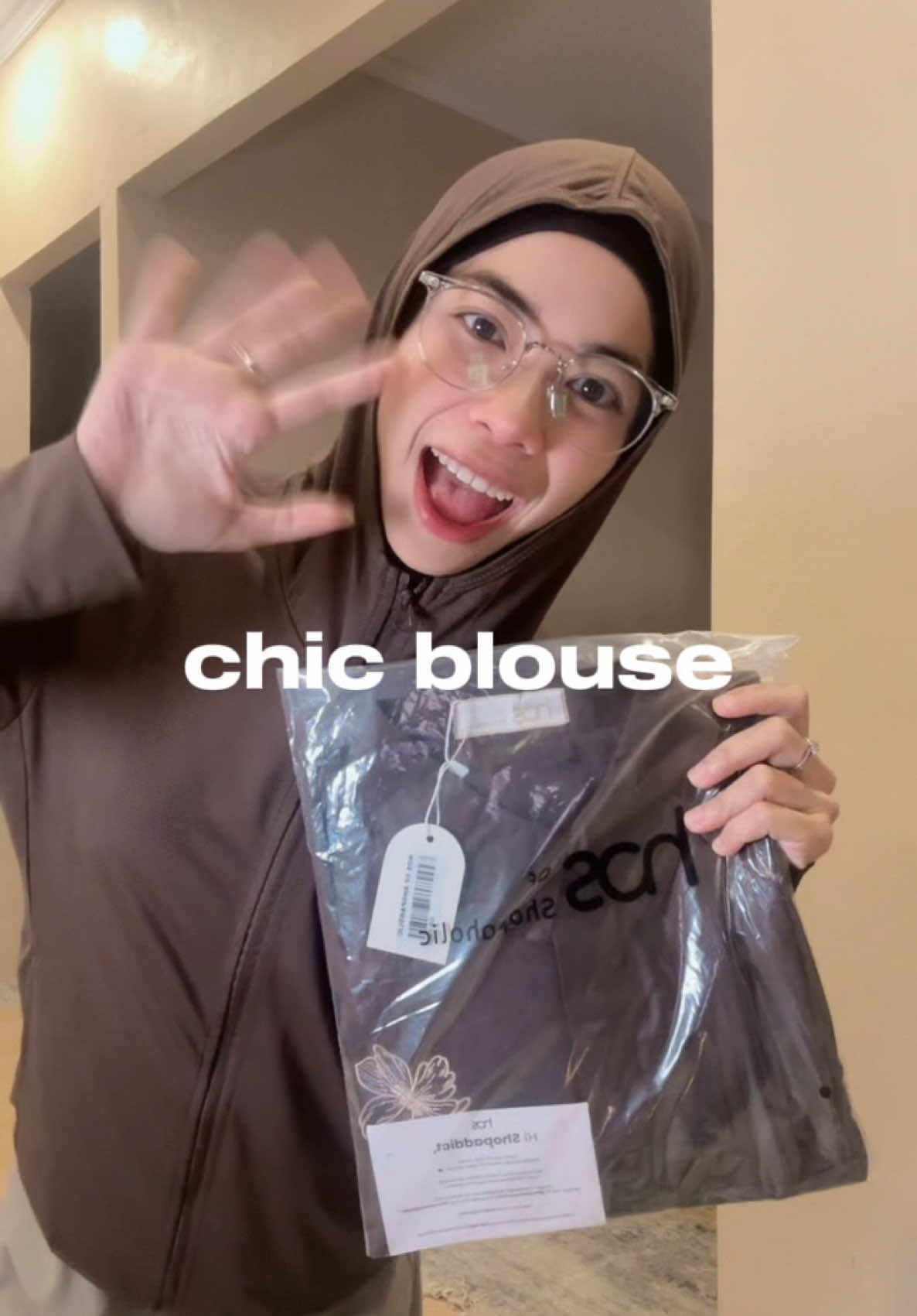otw beli lagi sih🥹🥲 #ootdhijab #fitcheck 