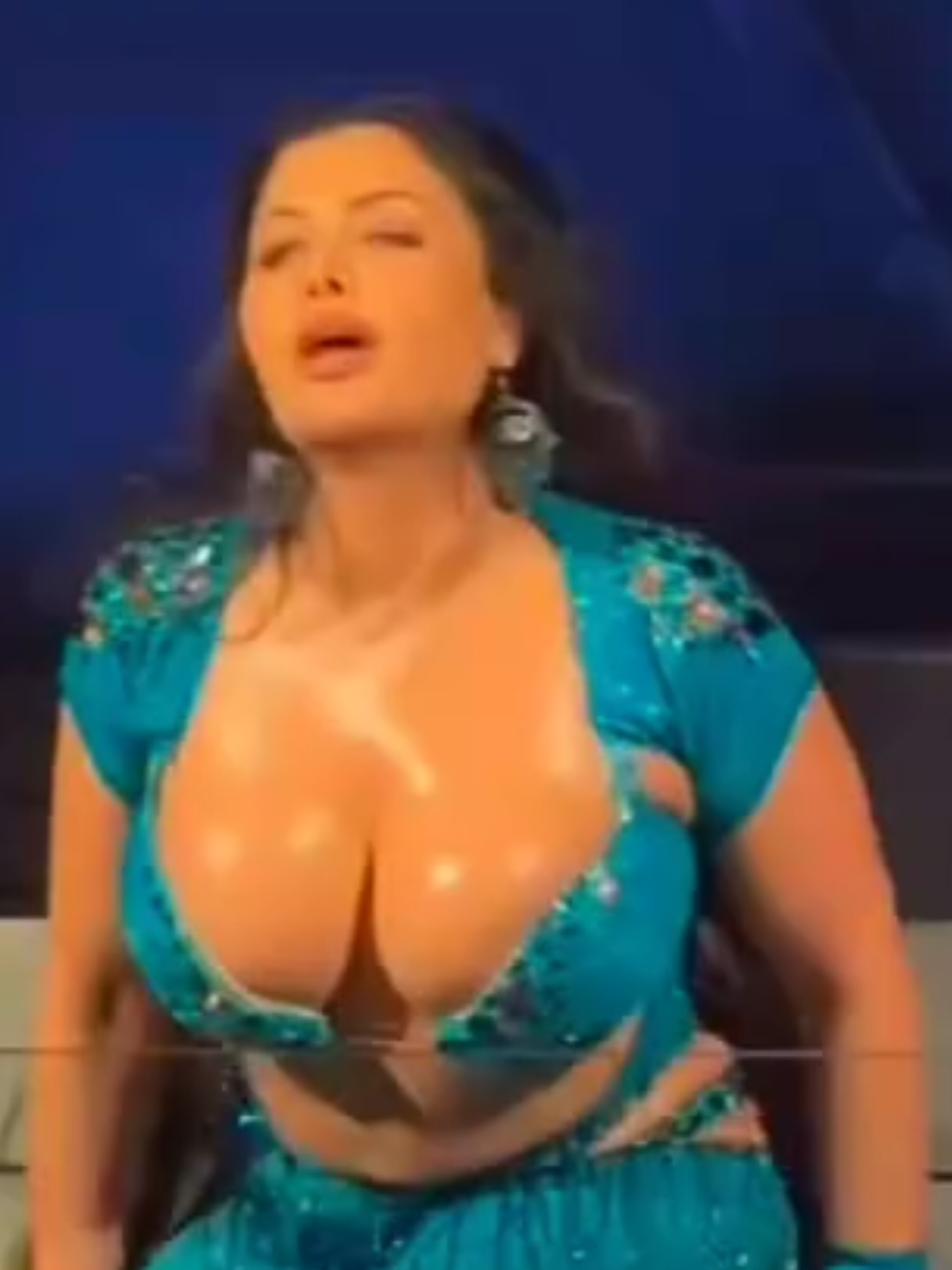 #ليندا #بزاز_ملبن ##اللبوة 