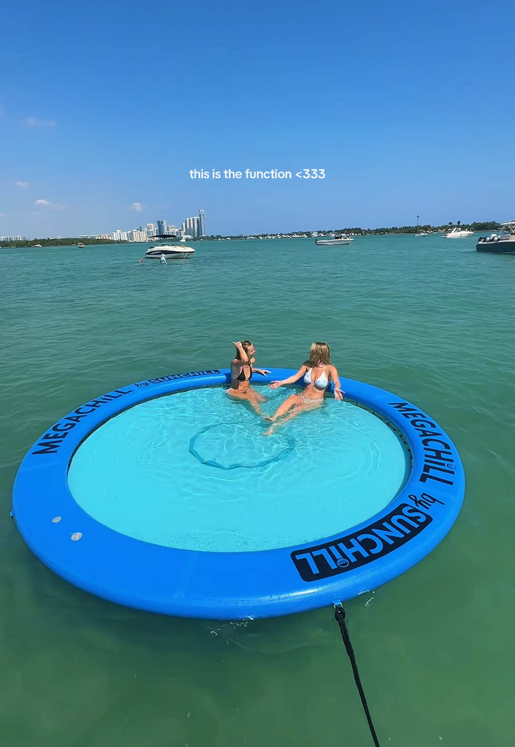 summer is here and ofc had to whip out the megaaaaa  @Kenzie:) @Sunchill - Inflatable Floaty 