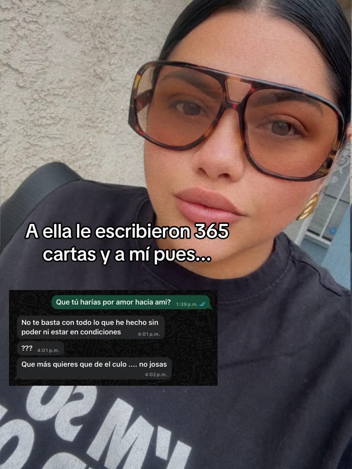 A ella le escribieron 365 cartas.