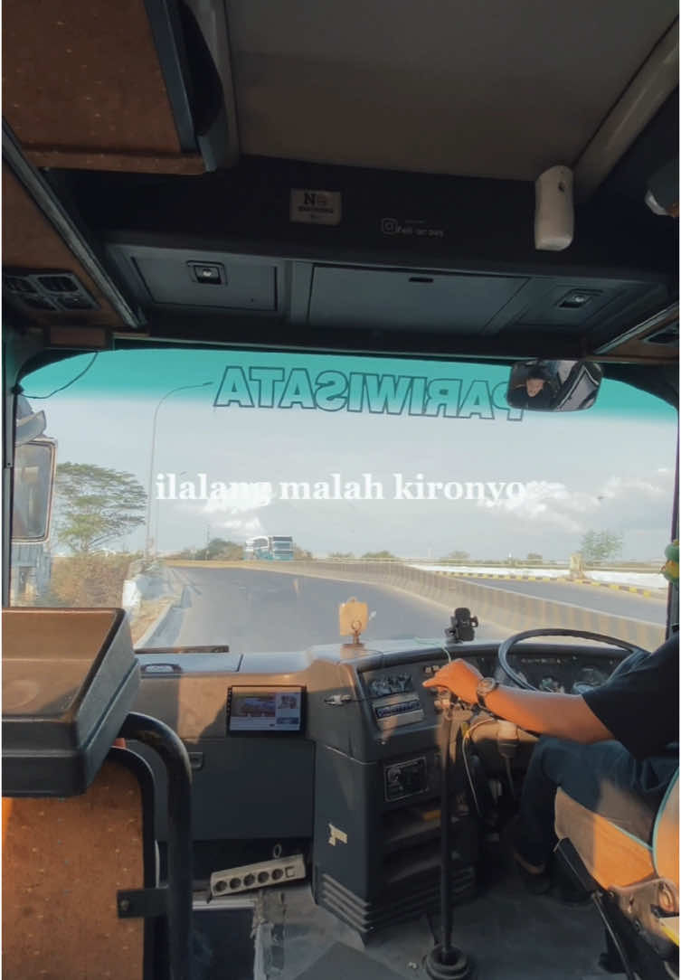 Ini bukan hanya tidak bisa namun juga tidak mungkin 🥀 #felizarbus #mercy1521 #adiputrokaroseri #neoplan #thelegendisback #drivermuda #drivermudapunyacerita #fyp #fypシ゚ #fypvirall #drivermudapunyacerita #