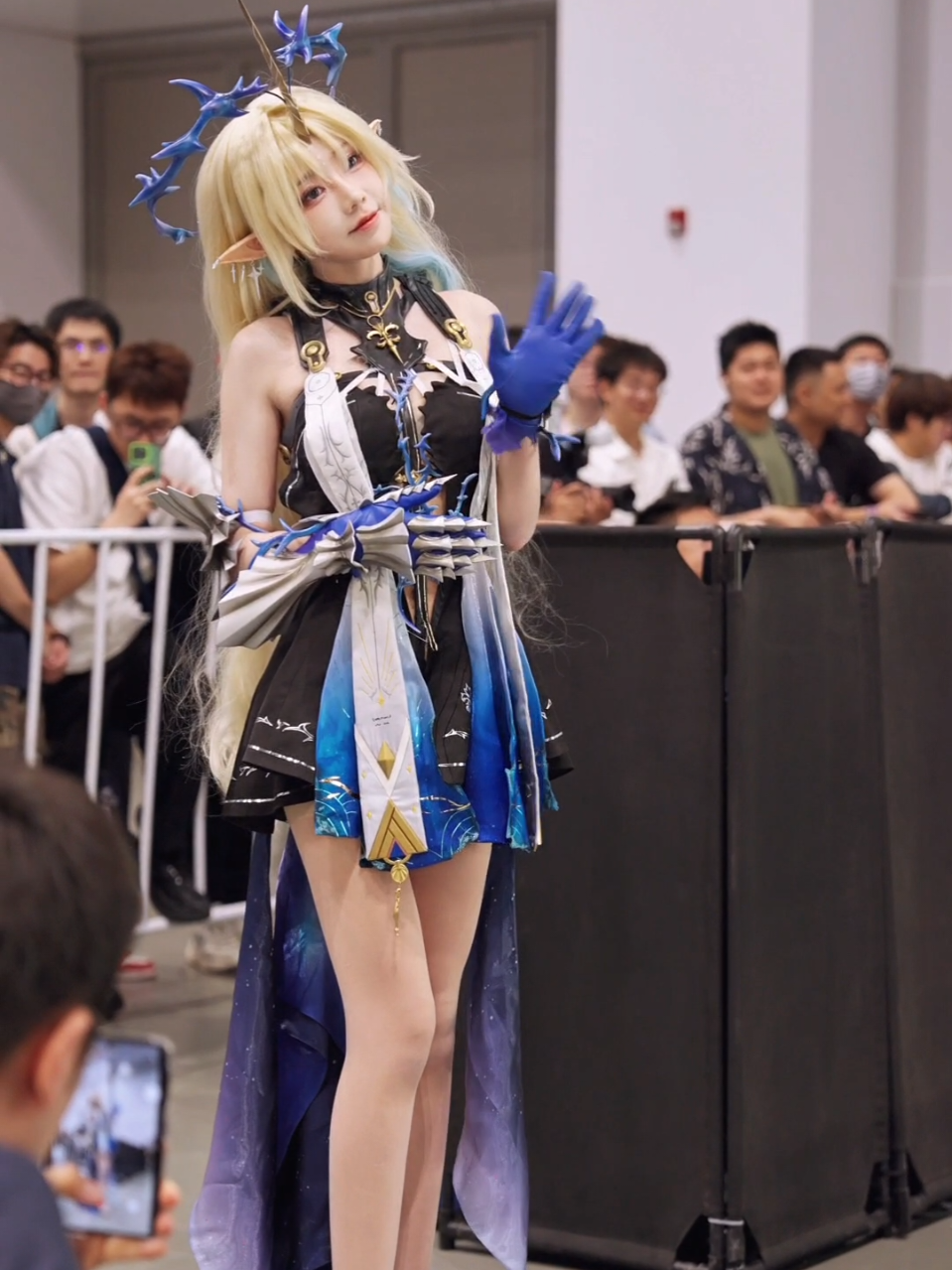 #cos #cosplay #girlsxinh #douyin #逆水寒🌊🌊 #zouluyao #走路摇zly #wutheringwaves 