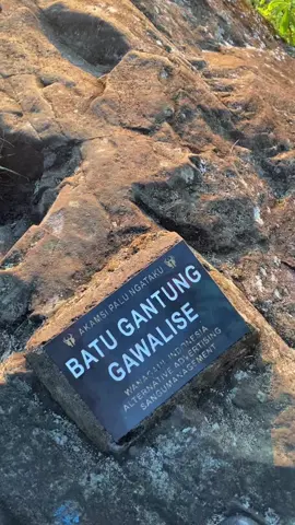keindahan kota palu dari batu gantung ⛅️ #fyp #gawalise2023mdpl #4u #batugantunggawalise✨ #palu #sulawesitengah #pendakiindonesia #infomuncak 