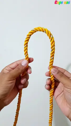 The easiest technique to make a rope hanging. . . #ropetrick #usa🇺🇸 #tiktok #fyp #viral #satisfying  #trending #rope #tipsandtricks #Outdoors #bushcraft 
