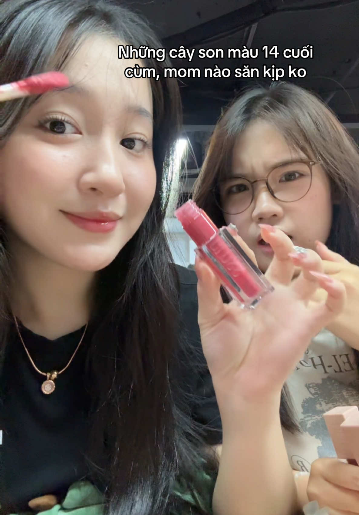 Lẹ lẹ lẹ #maybelline #liftergloss #xuhuongtiktok 