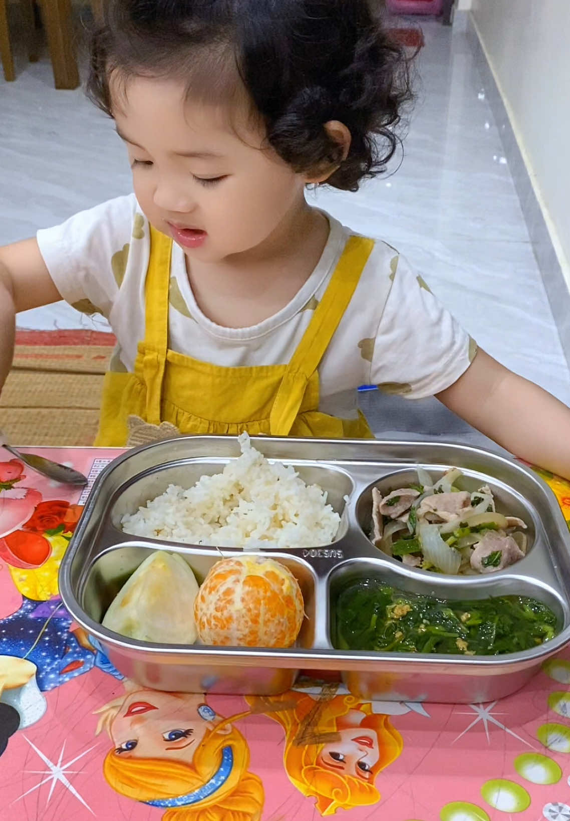 Khay cơm inox cho bé #khaycom #khaycomchobe #khayancomchobe #khaycominox #xuhuong #viral 