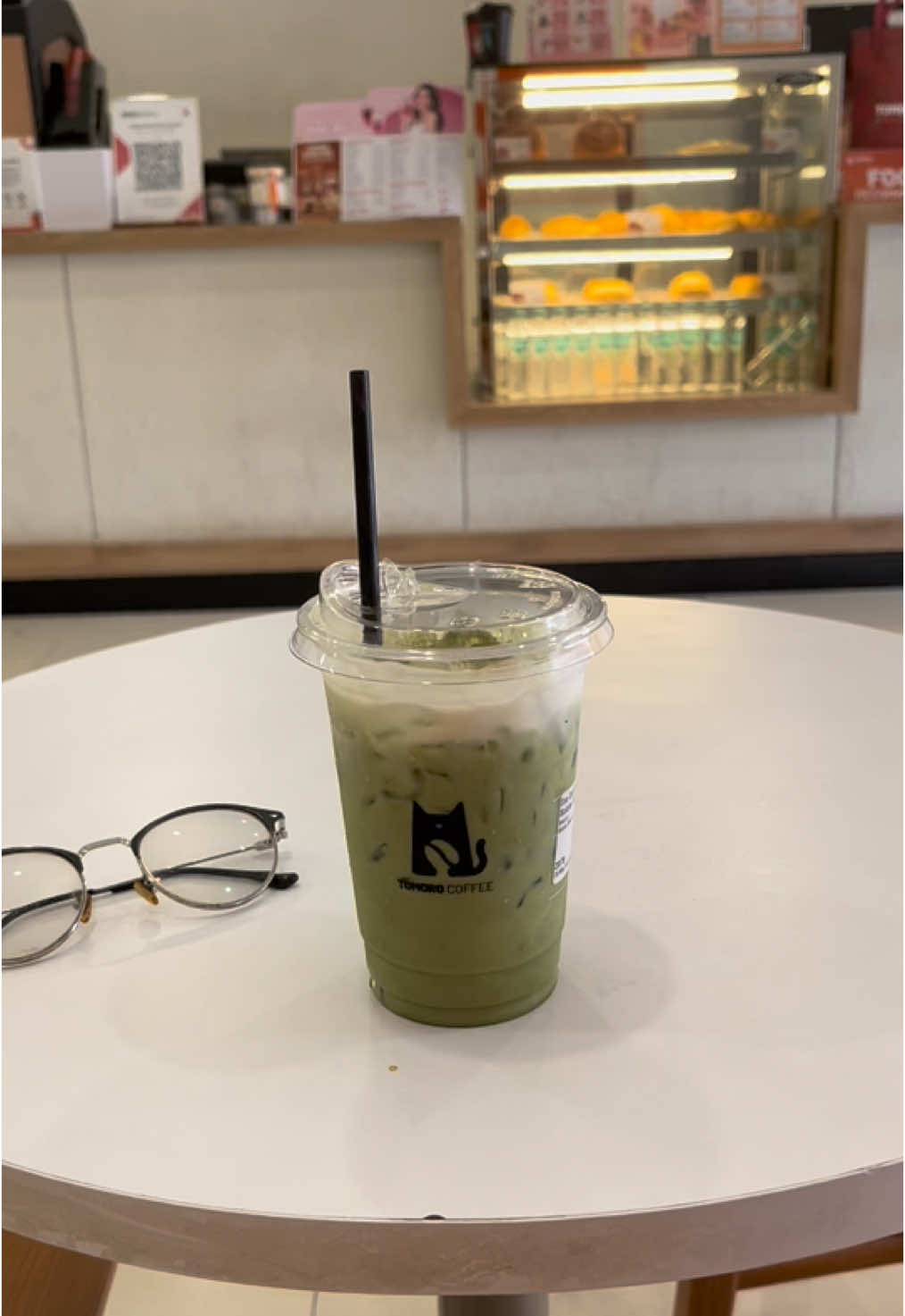 Apapun keluhan nya matcha solusinya🫰🏻.                                         #tomoro #coffee #tomorocoffee #tomorocoffeeindonesia #fyp #masukberanda 