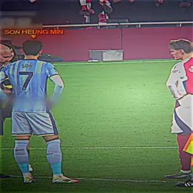 ياساتر شوف تجاهل سون للبنت🤯🔥#الدون_🇵🇹🔥cr7 #تــــيــم_الأرجــنــتـــــيـن_🇦🇷 #تـيـم_الـبـرتـغـال🇵🇹 #تــيــم_الـــقــارة_😈🔥 #رودكير🇩🇪🔥 #تيم_بيدري😏🍋 #تيم_بيدري⚽🇪🇸 #تــيـم_كـرواتــيـا_🇭🇷 #تـونـي_كــــروس🍋 #cristianoronaldo #المصمم_مهدي😆🔥 