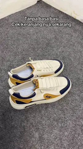 Sepatu sneakers viral terbaru #sneakercewekcowok #sneakerpria #sepatupriawanita #sepatupria #sneakers 