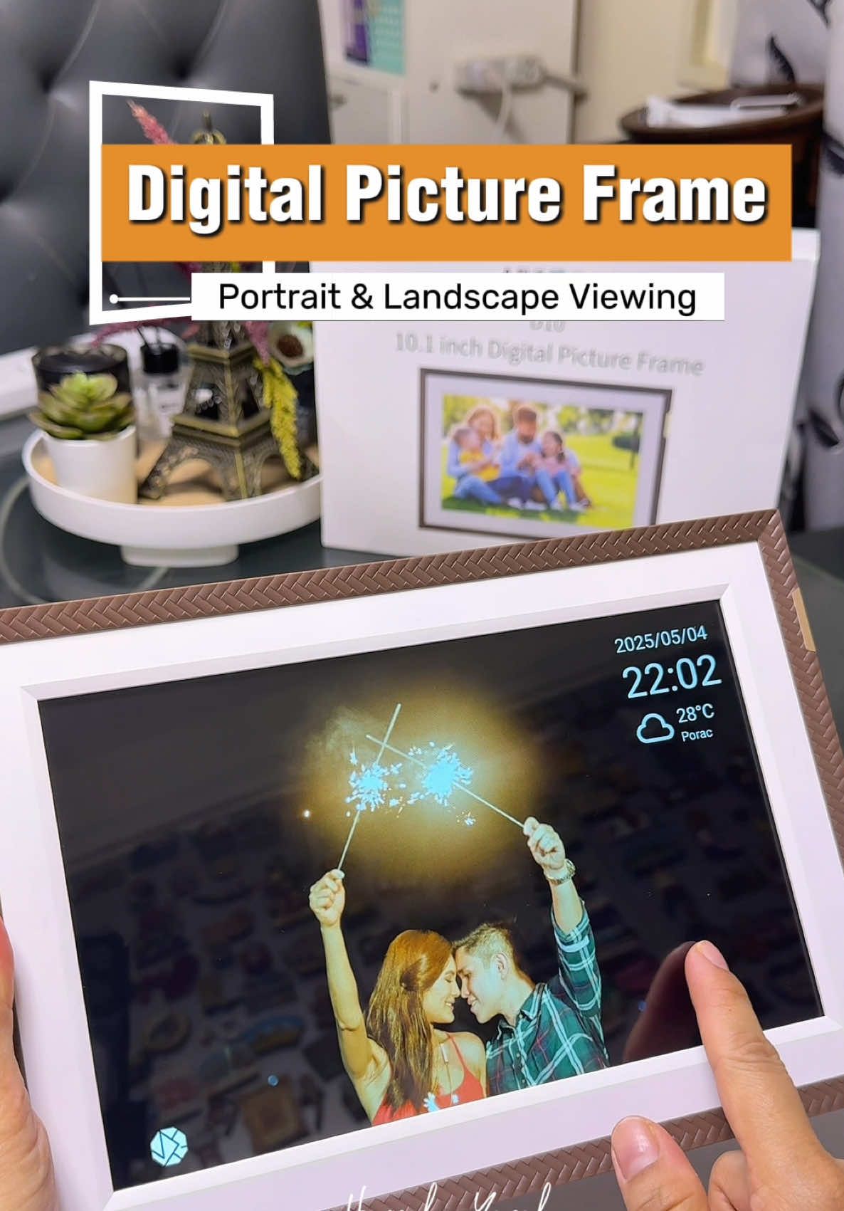 Rating this product 100/10 kasi super ganda!😍 I absolutely love this digital picture frame from Arzopa! It’s definitely  a perfect gift for your loved ones 🤳🖼️  #digitalpictureframe #arzopa #arzopapictureframe #giftidea #fyp #digitalframe #digitalphotoframe 