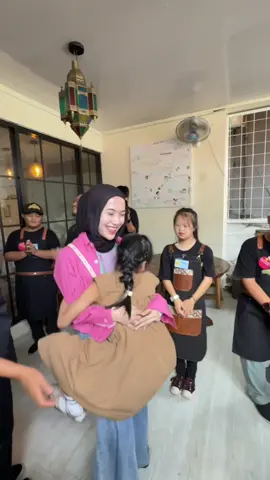 karna mirip mirip.. liat mereka jadi berasa liat anak sendiri, bibu🥹