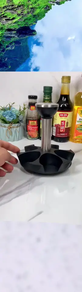 🌶️¡Transforma tu cocina en un espacio organizado y funcional con este estante giratorio de especias! Este impresionante estante de 360° para condimentos viene con seis frascos de vidrio para almacenar tus especias favoritas, lo que lo hace ideal para cualquier chef amateur o profesional. Con un diseño elegante y práctico, puedes acceder fácilmente a cada frasco con solo darle un giro, evitando el desorden y la búsqueda en el gabinete. ¡Y no te preocupes, los frascos vienen sin especias, así que puedes llenarlos con tus condimentos favoritos! #EstanteGiratorioDeEspecies #OrganizadorDeCondimentos #CocinaOrganizada #VidrioY AceroInoxidable #DenverEnglish#Loveyourboobs 