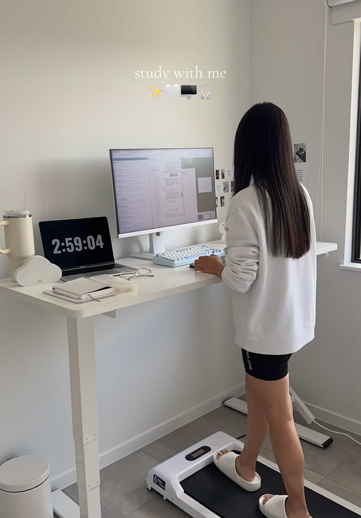 study and walk with me ✨🫶🤍⌨️ #studytok #studywithme #studytimelaspe #studymotivation #walkingpad 