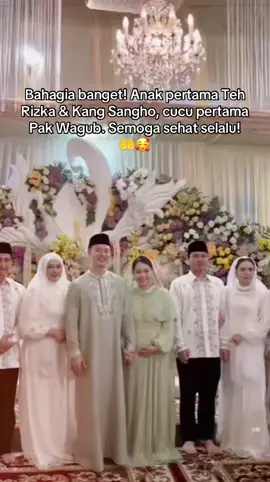 Semoga kehamilannya selalu sehat dan lancar hingga persalinan nanti. Selamat juga untuk Pak Wakil Gubernur Banten atas cucu pertamanya, semoga menjadi anak yang sholeh dan membawa kebahagiaan bagi keluarga besar Natakusumah 🥰❤️ #natakusumah #dimyatinatakusumah #bebytsabina #wakilgubernur #banten #CapCut 