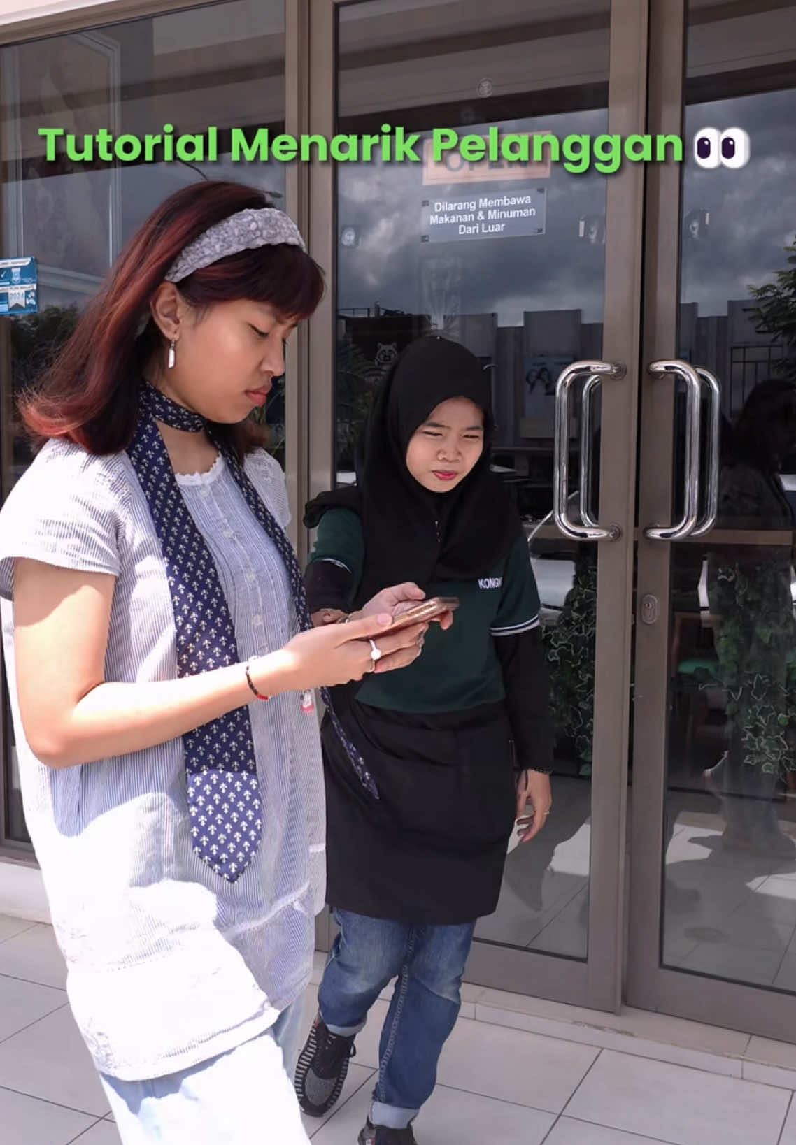 Suka bingung kalo milih tempat kongko? Ya udah, biar tempat kongkonya aja deh yang milih kamu, hehehe…  Kamu tinggal duduk nyaman aja, sisanya serahin ke Warung Kongko 24! #restaurant 