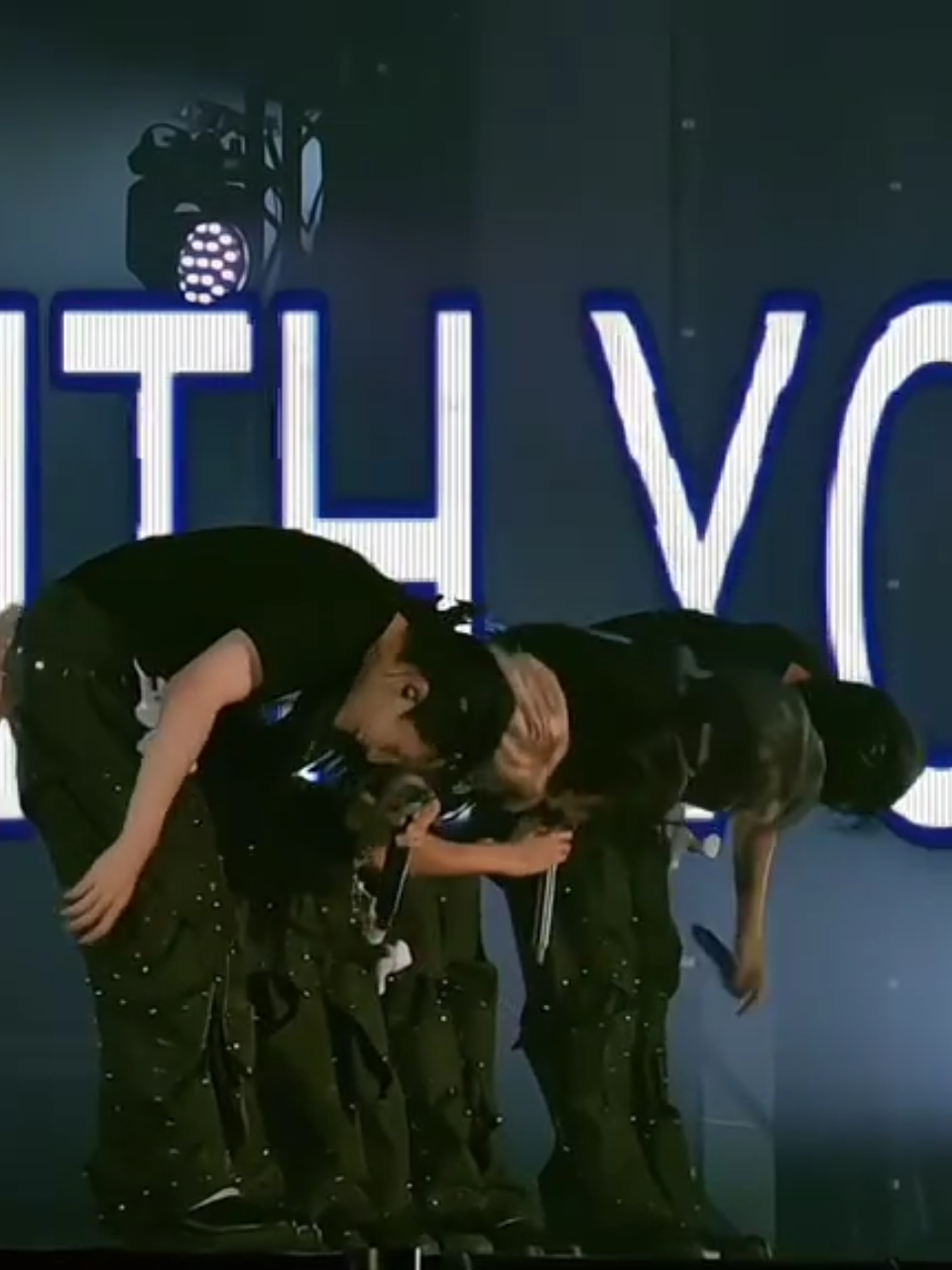 long live #lykn, my superstars 🤘🏻 #lykndebut_2yanv 