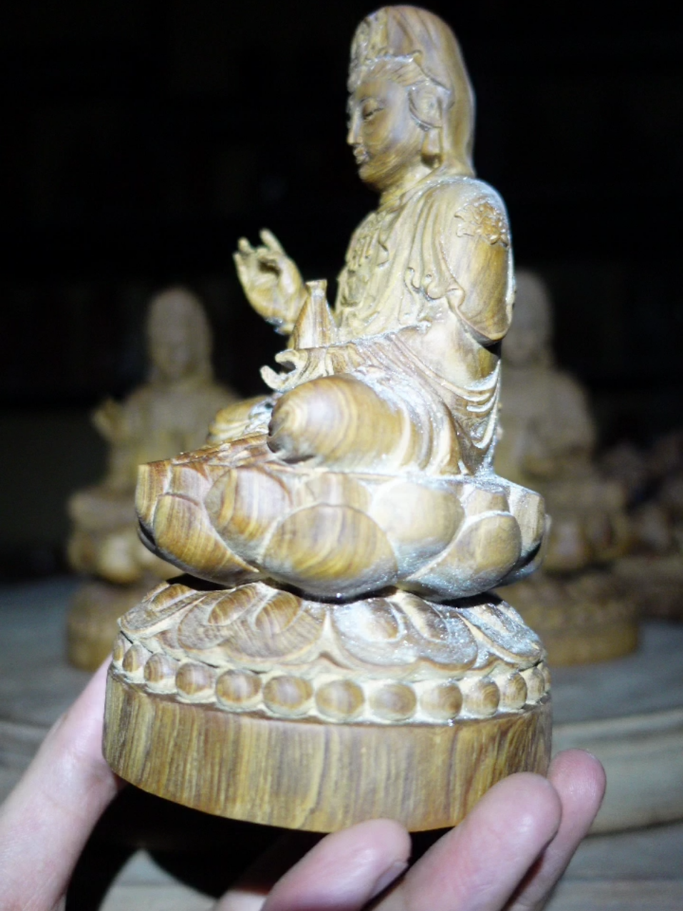 Mẫu Mẹ Quan Âm Gỗ Ngọc Am Siêu Thơm#tuong #tuonggo #chualanhtamhon #phongthuy #ngocamhagiang #hoangdantuyetlangson #phatphapvobien #chamsocda #tuonggodep #chualanh #phukiendienthoai #trangtrioto #phukienthoitrang #yeuthuongvatuchualanh 