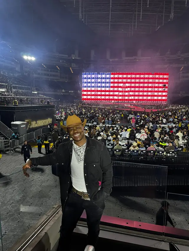 When I tell you, this show was amazing… Idk who pissed @Beyoncé off but keep doing it cause she left everything on the stage… Honestly when you think about it when is the next time we are going to be able to witness an Icon like this? So yeah I had to see for myself one more time. Hell yeah 🕺🏾 #cowboycartertour #nursetok #cowboycarter #nursesoftiktok 