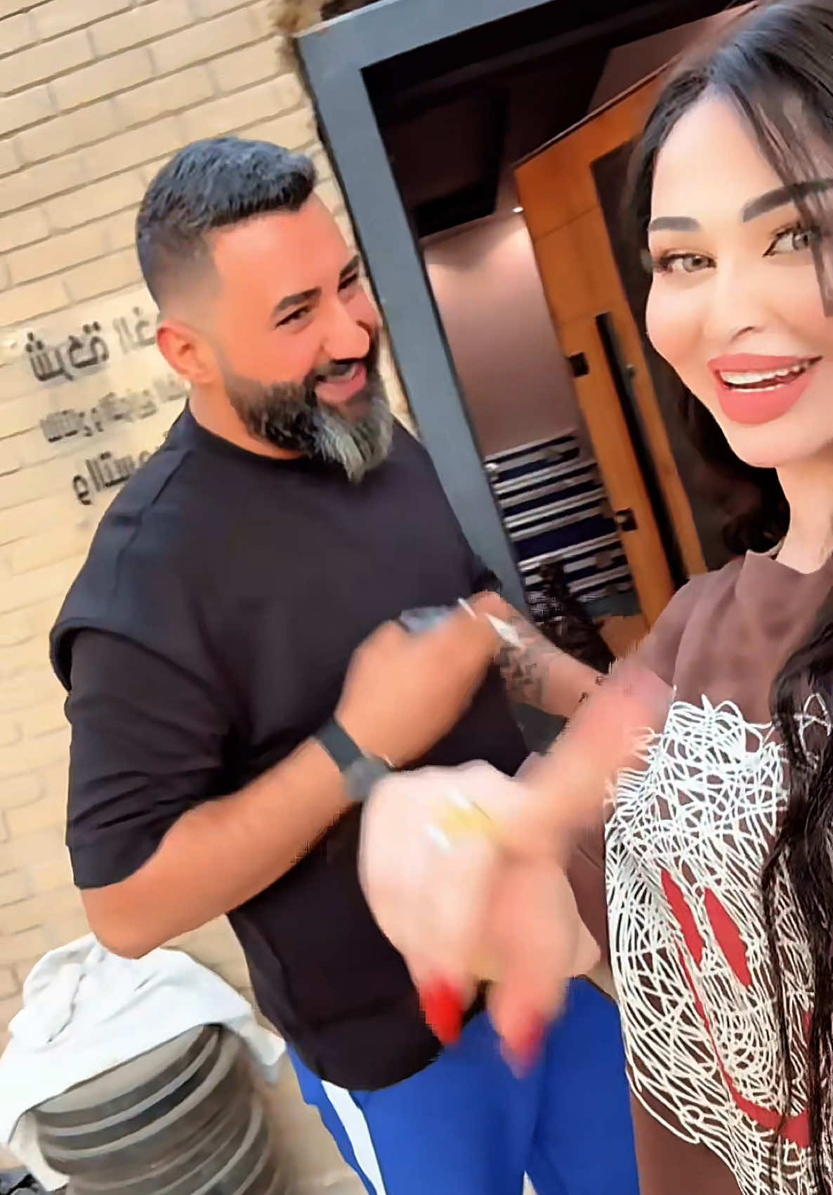 هواي تحملت بس هاي متعدي#ساره_الياس #شعراء_وذواقين_الشعر_الشعبي #شعر 