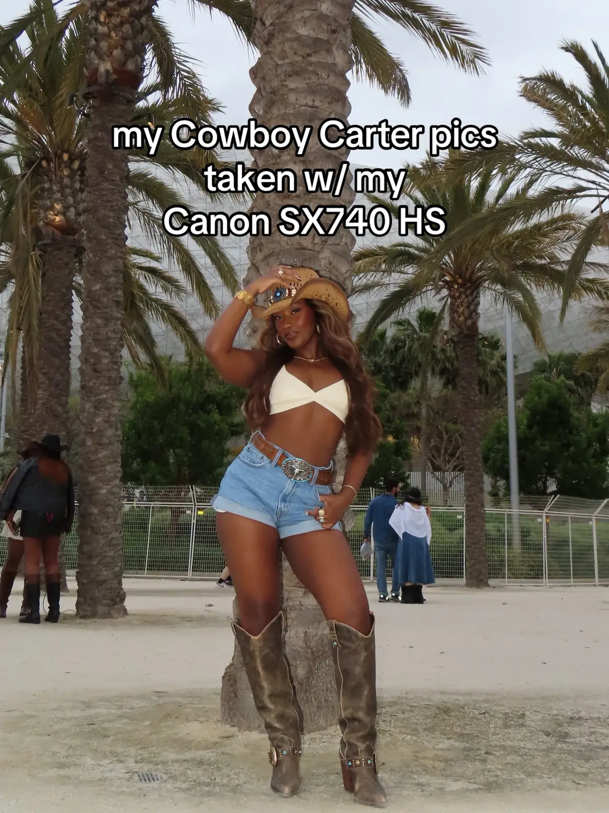 Unedited pics on my Canon SX740HS #canonsx740hs #digicam #cowboycarter #cowboycartertour #beyonce #beyonceconcert #beyhive🐝 #beyhive #westernoutfits 