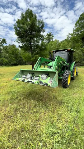 Gettin them in the ground @smalltownhuntingtv @Buckmasters Outdoors @Sunshine | John Deere Dealer @whitetailfreakstv 
