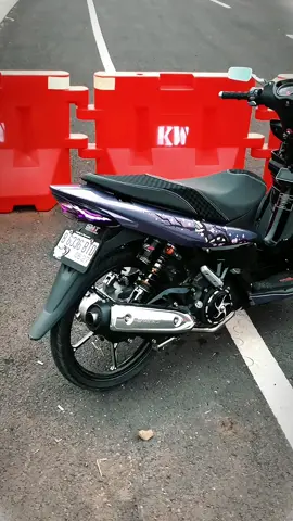 #skywave #skywave125 #suzuki #foryou #foryoupage #fyp #4u #vietnamstyle🇻🇳 #ring17style #penggunaring17 