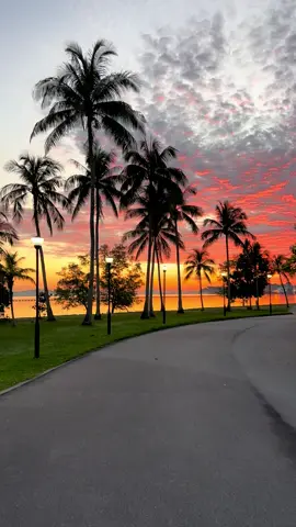6 May 2025 Morning sunrise #sunrise #pasirrispark #pasirrisbeach #skyline #sky #beach #redsky #singapre #sea #orange #red 