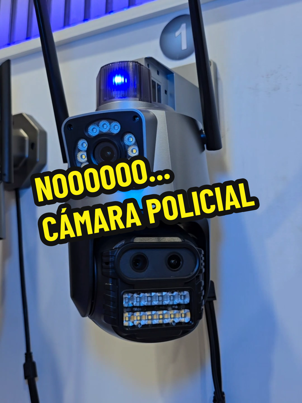 Camara dual policial con zoom de 8x. Perfecto para ver placas en tiempo real hasta 15m. #seguridadencasa #cámarasdeseguridad #icsee 