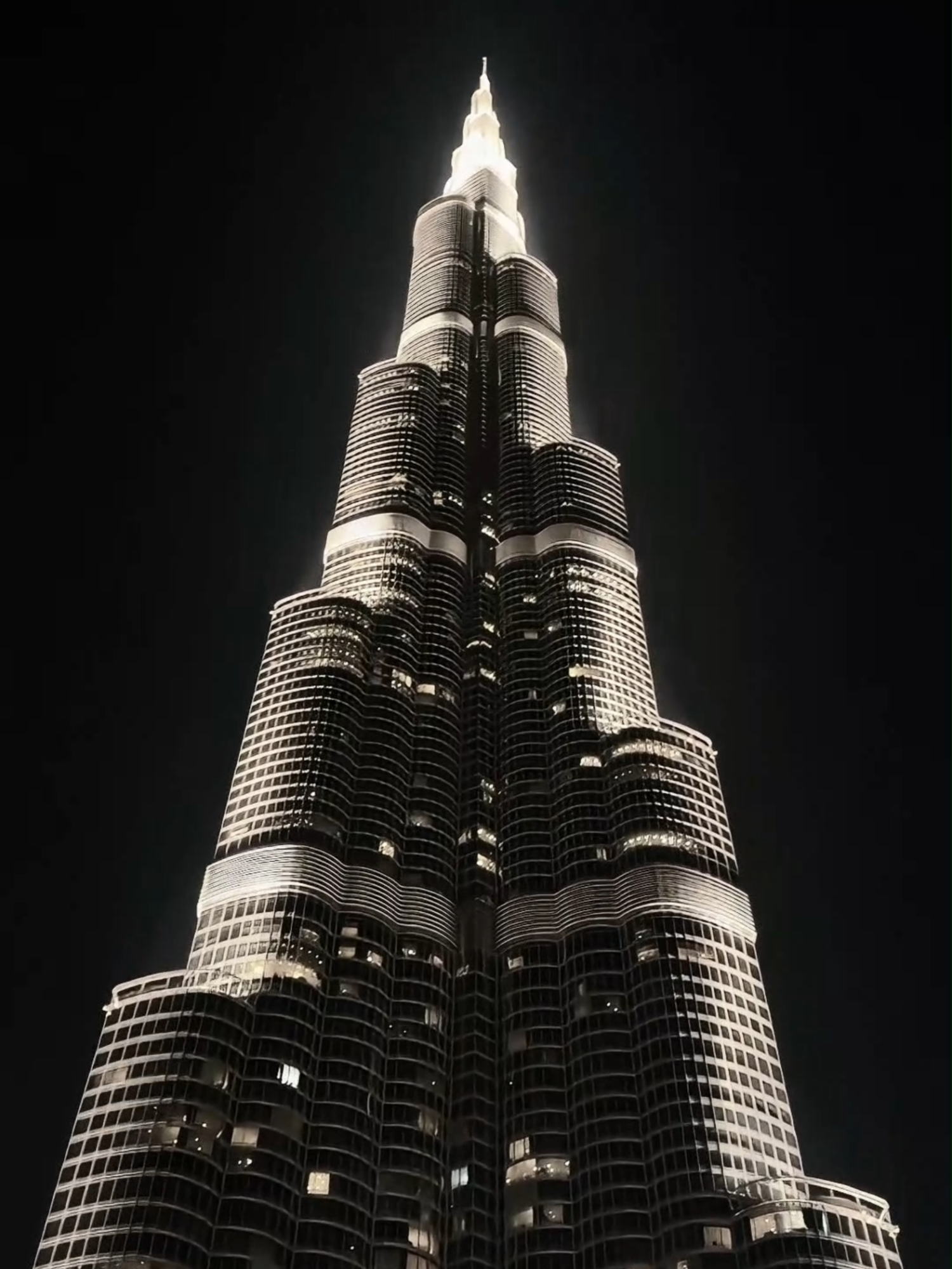 Taku! (HARDSTYLE) en Spotify🔥 (Playlist en bio) @megaamerican  #fypシ゚ #viralllllll #dubai #burjkhalifa