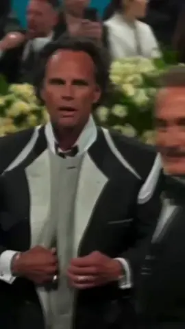 Rick is serving. Walton Goggins has arrived at the 2025 Met Gala carpet. 