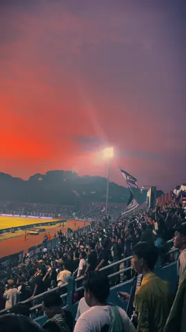 #persebayasurabaya #persikkediri #bonek #persikmania 