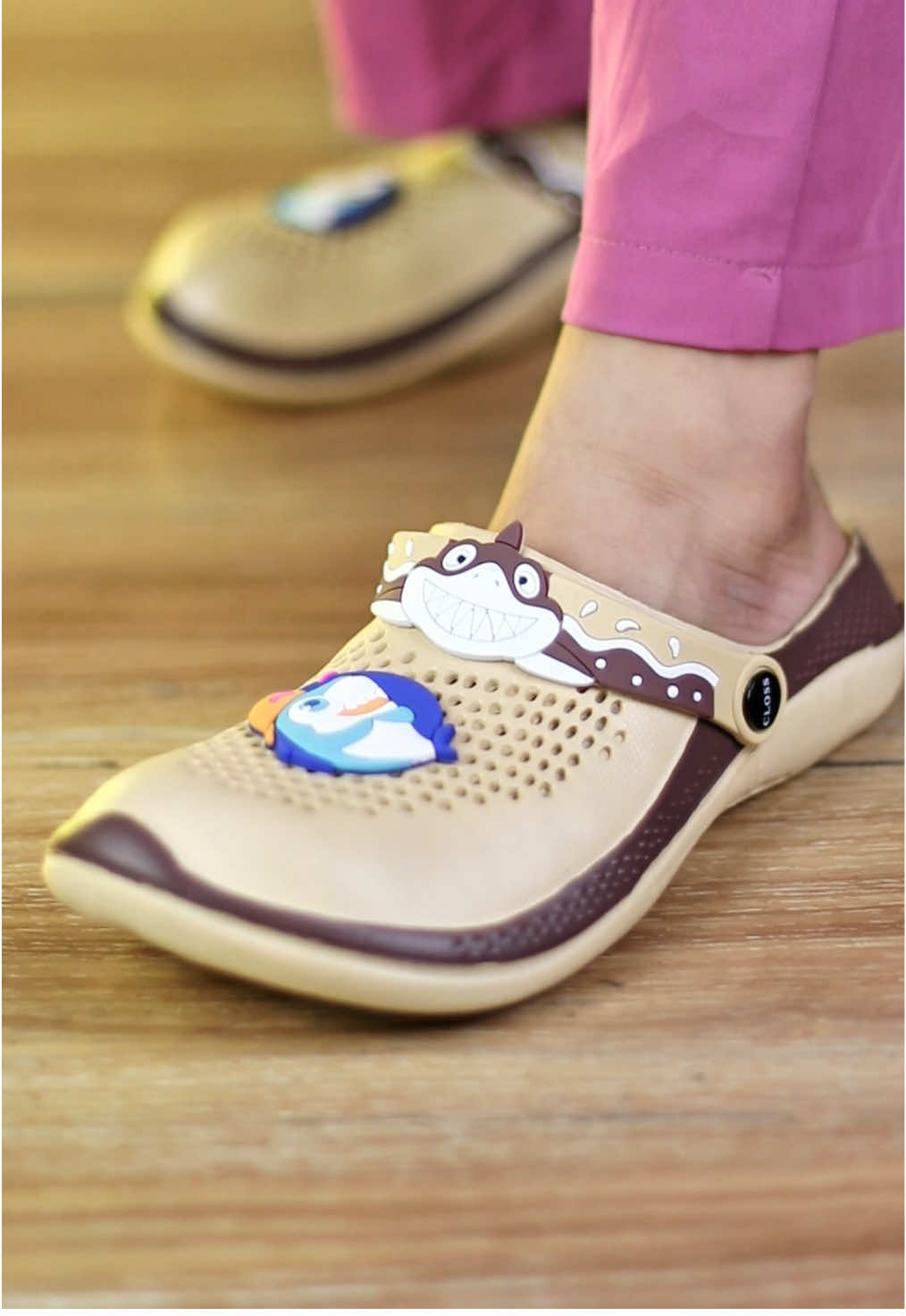 Baby Shark doo doo doo your way into summer! Adorable, breathable beach clogs for just ₱99! 👶💙 #BabySharkShoes #SummerForKids #CuteAndComfy #BeachReady #99PesosDeal #SummerReady #ComfyKicks #TikTokFindsPH #WalkingShoesPH #SulitDealsPH #BudgetStyle #TrendingNow #StayCool #WalkingOnClouds #WalkInStyle #BudgetFriendly #SummerReady #AffordableFashion #ActiveLifestyle #WaterproofComfort #KoreanFootwear #FootwearGoal