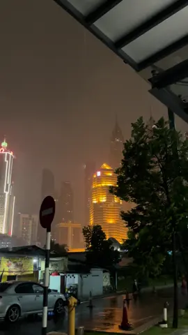Rainy night in KL #fyp #rainy #vibes #sadvibes 