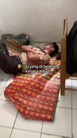 Tidak tidur jka pak😂 #fyp #foryoupage #bugistiktok #sekolah #makassar 