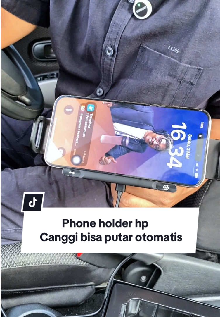 Membalas @Mak rempong phone holder mobil ini canggih banget teman-teman ya bisa munyer otomatis dan ini sudah dari eevo grip bagus banget deh pokoknya holder hp mobil ini kalau kalian mau langsung aja beli dikeranjang kuning aku #holderhpmobil#holderhpmobilpremium#holderhpmobilmewah#holderhp#holderhpmobilviral#wibgajian#cuantanpabatas